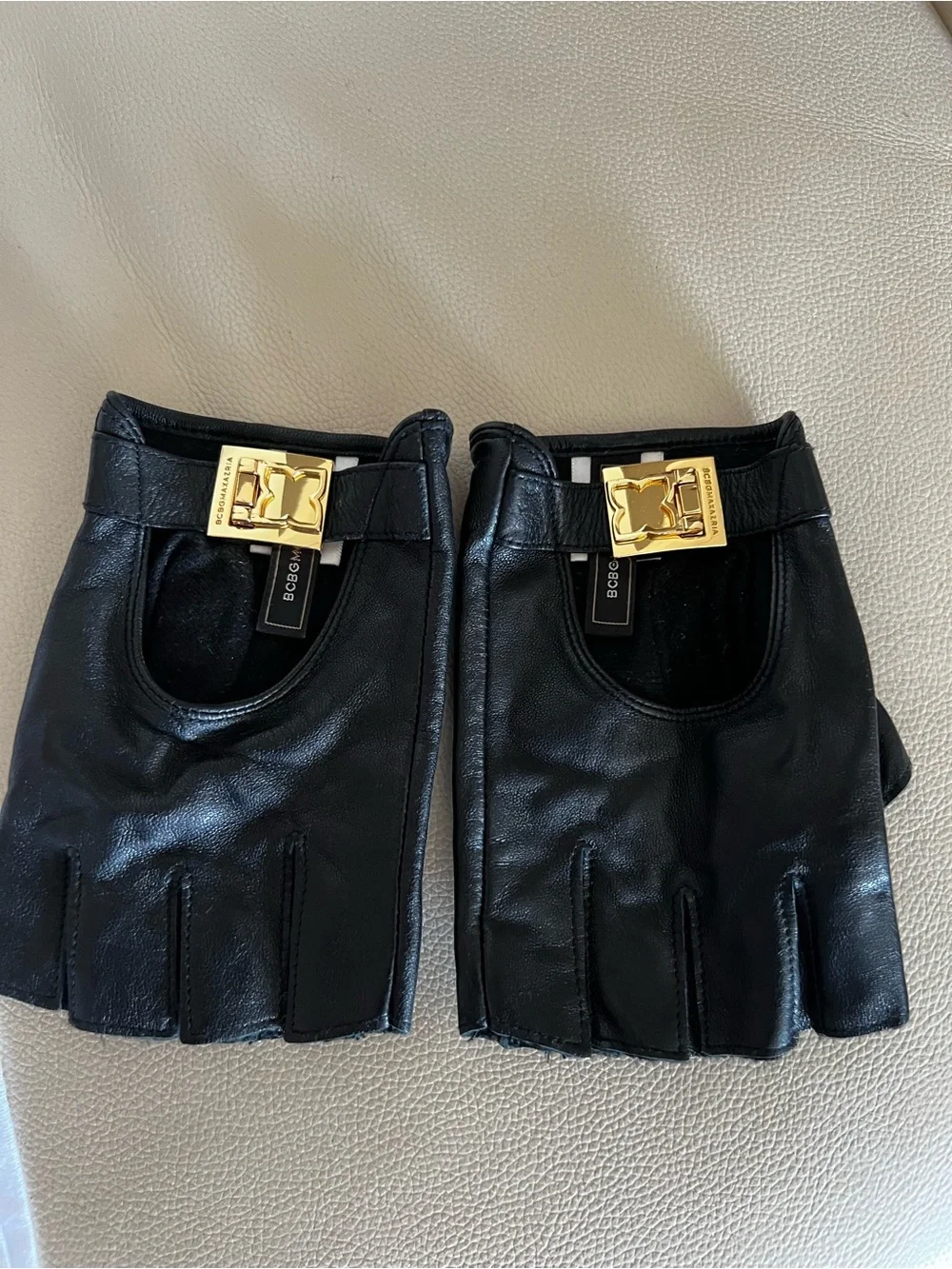 BCBGMaxAzria Black Leather Fingerless Driving Gloves